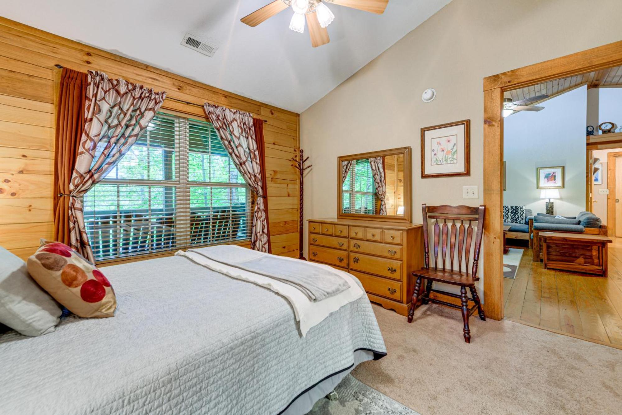 Serene Maggie Valley Retreat With Deck And Hot Tub! Bagian luar foto